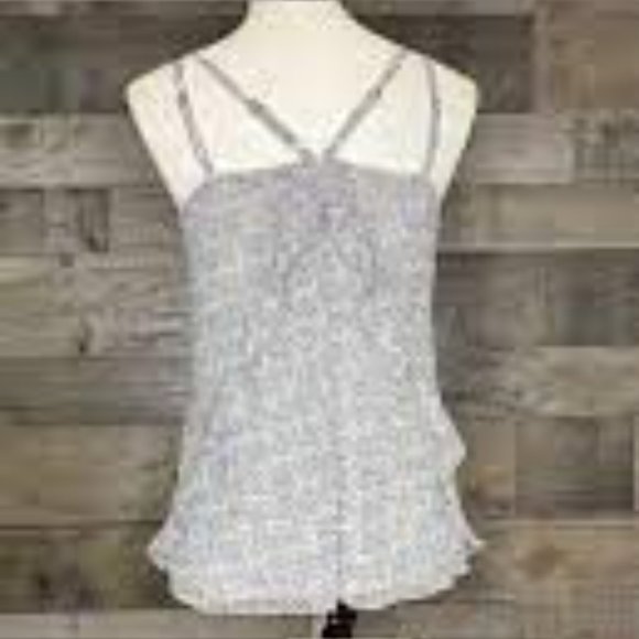 pretty flowy top - Picture 9 of 9